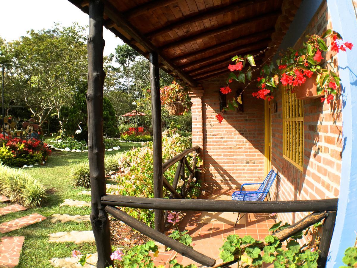 Cabanas La Carolina - Mesa De Los Santos Buitenkant foto